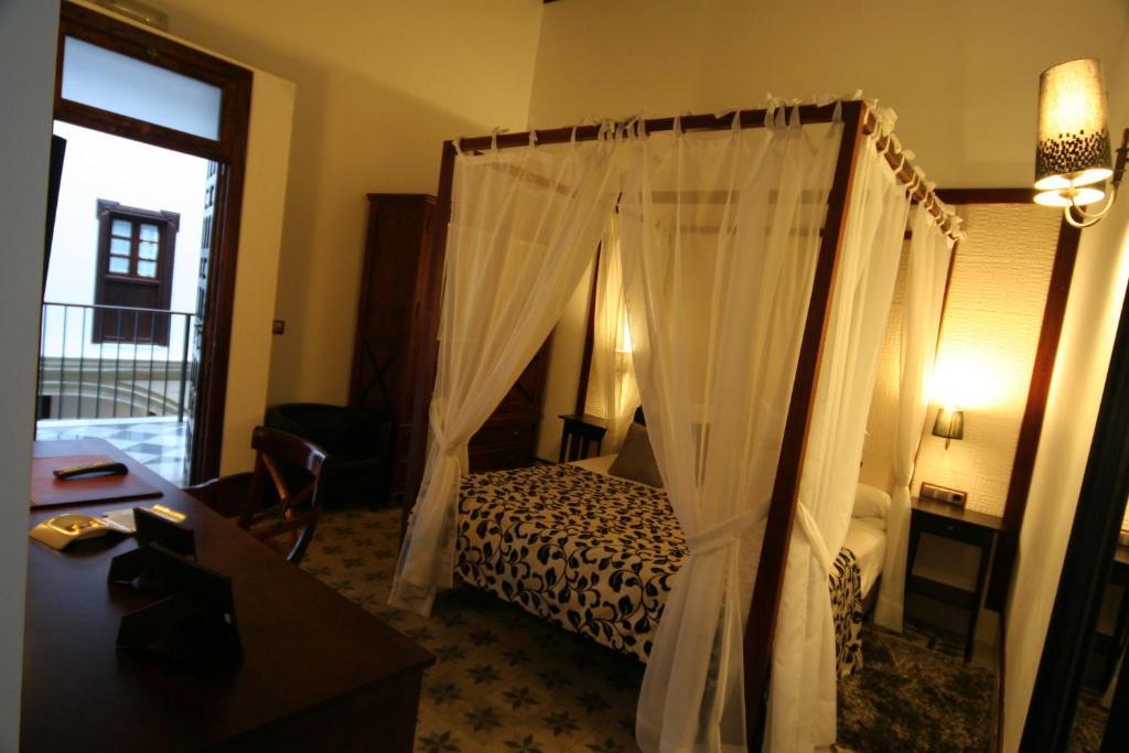 Palacio San Bartolomé El Puerto de Santa María Habitación foto