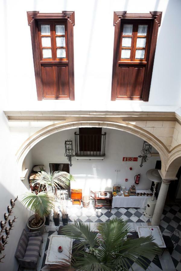 Palacio San Bartolomé El Puerto de Santa María Exterior foto